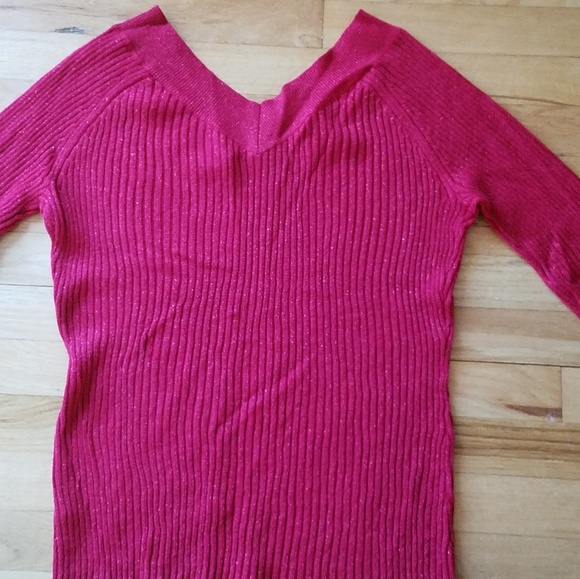 NY&Company Red VNeck Holiday Sparkle Sweater-Large - Picture 3 of 8